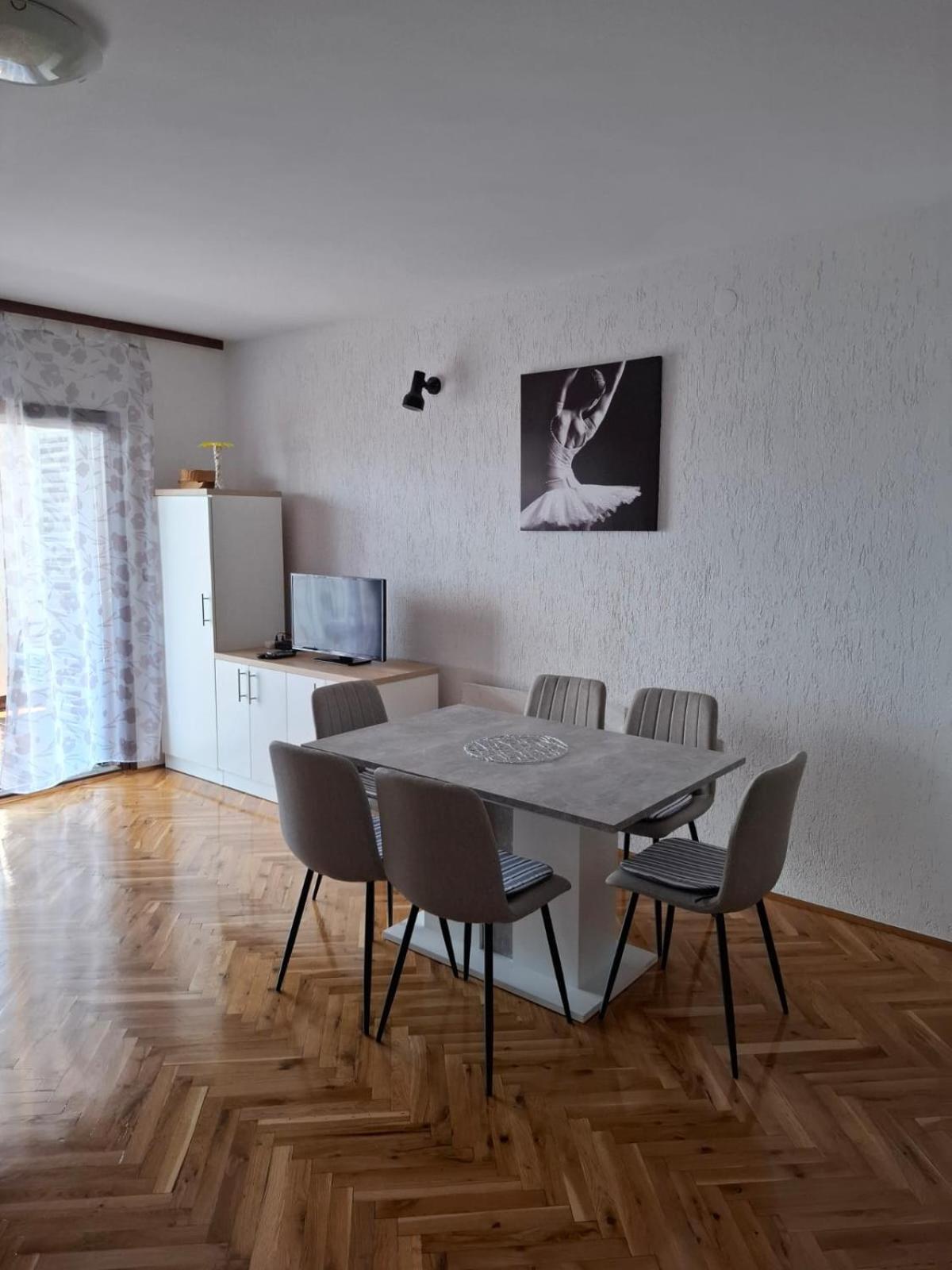 Apartments Drazen ツリクヴェニツァ エクステリア 写真